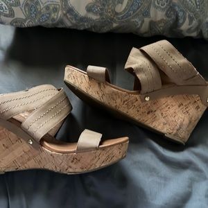 Cork wedges